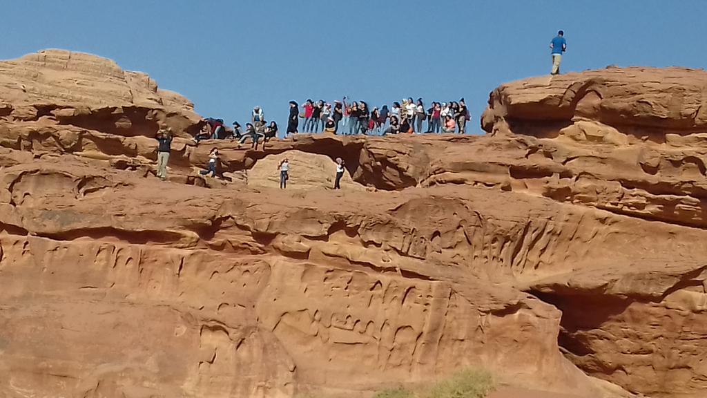 Black Irish Camp And Tours Wadi Rum Exteriér fotografie