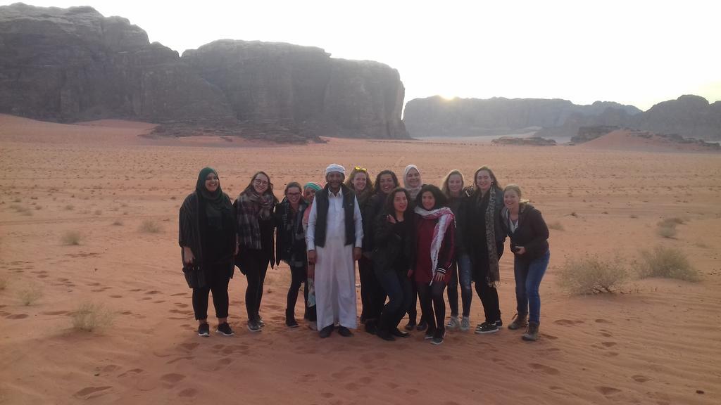 Black Irish Camp And Tours Wadi Rum Exteriér fotografie