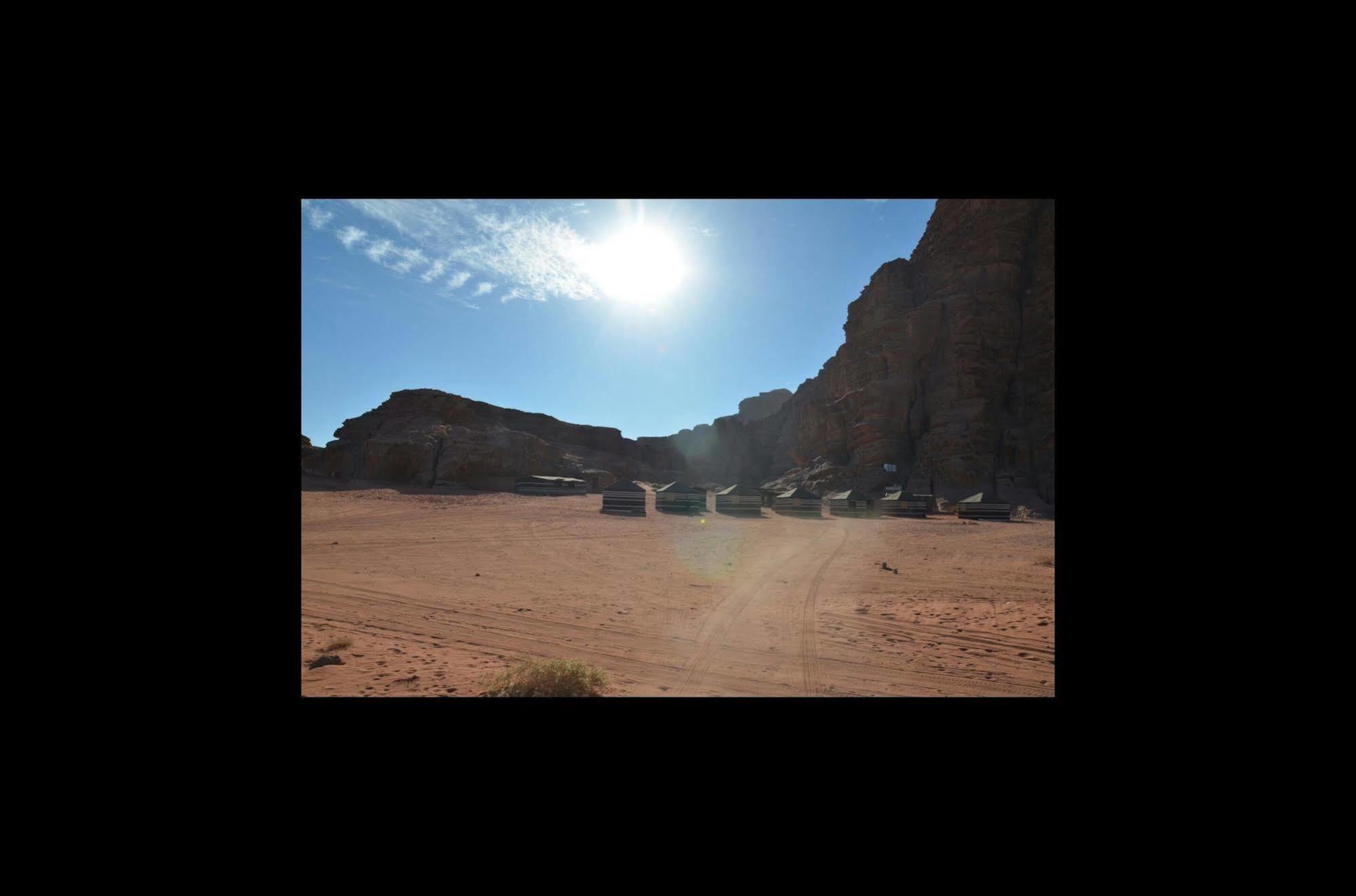 Black Irish Camp And Tours Wadi Rum Exteriér fotografie